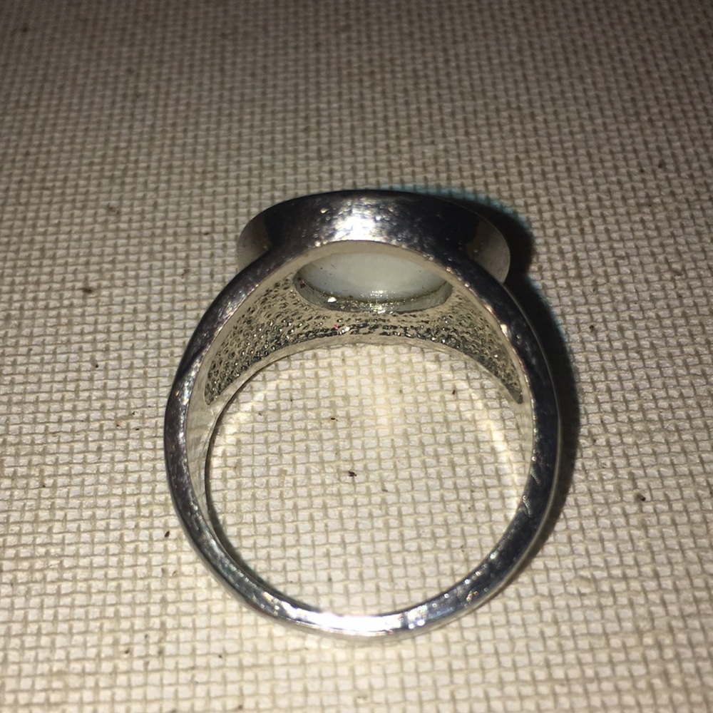 Mother Pearl 925 Ring - Picture 2 of 3